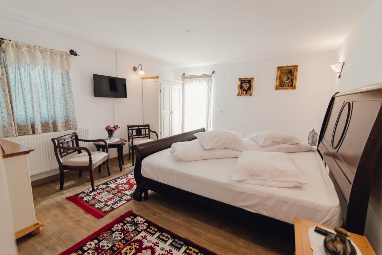 Complex Transalpina Hotel Aninisu din Vale Ngoại thất bức ảnh